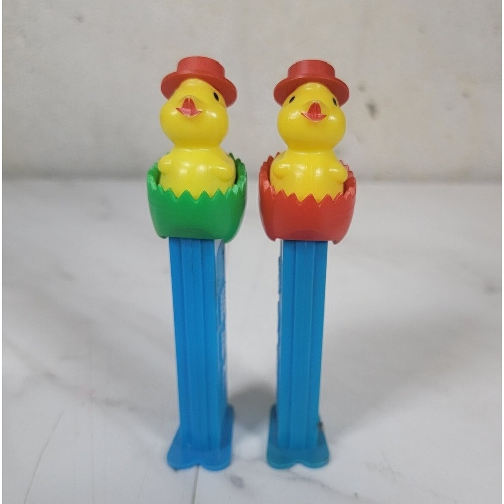 Chick in an Egg Vintage Pez Candy Dispenser (with feet)